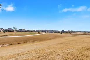11301 Drinkwater Dr, Denton, TX 76207 - Photo 40