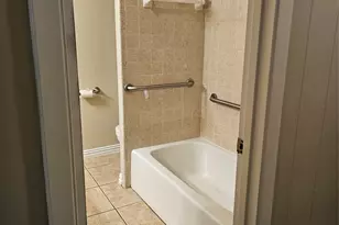 510 E Ovilla, Waxahachie, TX 75167 - Photo 12