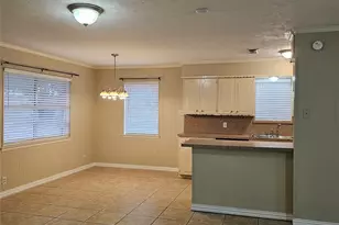 510 E Ovilla, Waxahachie, TX 75167 - Photo 8