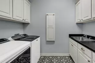 1318 Amsterdam Ct, Granbury, TX 76048 - Photo 16