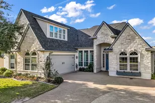 1318 Amsterdam Ct, Granbury, TX 76048 - Photo 2