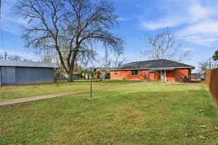 704 N Harrison St, West, TX 76691 - Photo 20
