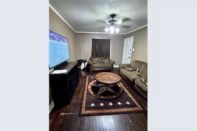 2906 W 9th Street, Dallas, TX 75211 - Photo 2