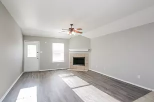 2100 Hayes St, McKinney, TX 75071 - Photo 2