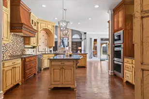 4800 Aurora Ct, Flower Mound, TX 75028 - Photo 10