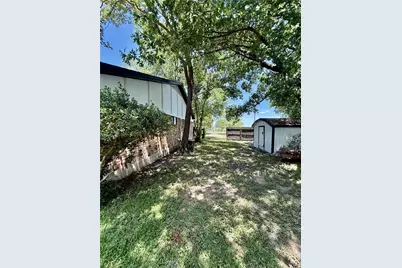 2209 Hardy Road, Grand Prairie, TX 75051 - Photo 28