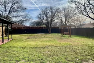 2209 Hardy Rd, Grand Prairie, TX 75051 - Photo 30