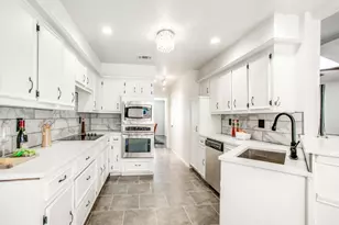 10620 Sandpiper Ln, Dallas, TX 75230 - Photo 2