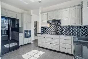 2244 Tiffany Glenn Ct, Bedford, TX 76021 - Photo 8