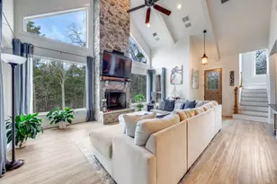 107 Memorial St, Gordonville, TX 76245 - Photo 2