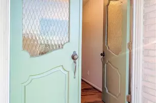 1122 W 6th St, McGregor, TX 76657 - Photo 4