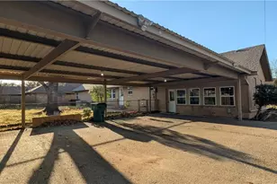 1122 W 6th St, McGregor, TX 76657 - Photo 30