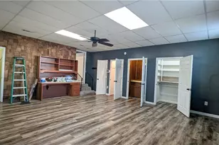 1122 W 6th St, McGregor, TX 76657 - Photo 20