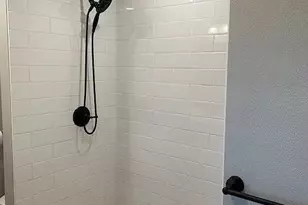 1122 W 6th St, McGregor, TX 76657 - Photo 14