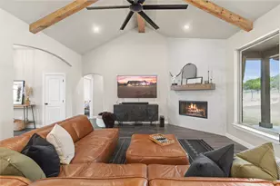 916 Silverleaf Dr, Weatherford, TX 76085 - Photo 12