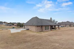 916 Silverleaf Dr, Weatherford, TX 76085 - Photo 6