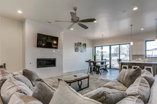 410 Melba St, Dallas, TX 75208 - Photo 4