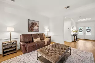 227 Oak Creek Cir, Waco, TX 76657 - Photo 4