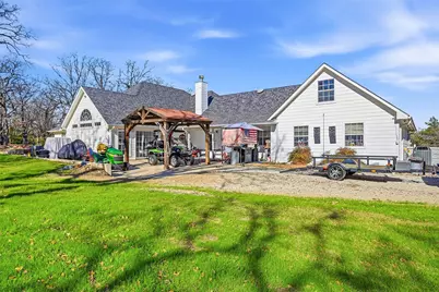 111 Lone Star Drive, Gainesville, TX 76240 - Photo 6