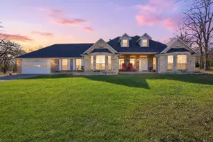 111 Lone Star Dr, Gainesville, TX 76240 - Photo 1