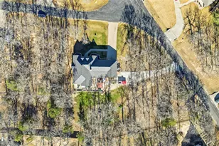 111 Lone Star Dr, Gainesville, TX 76240 - Photo 4