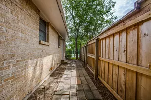 6517 E Mockingbird Ln, Dallas, TX 75214 - Photo 22