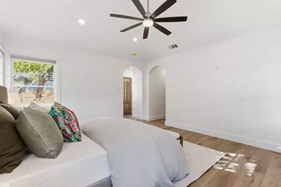 309 Eastwood Avenue, Fort Worth, TX 76107 - Photo 18