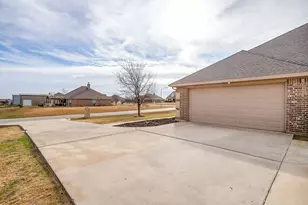 8005 Canyon Ridge Dr, Godley, TX 76044 - Photo 40