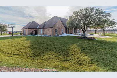 13507 Friendship Road, Pilot Point, TX 76258 - Photo 26
