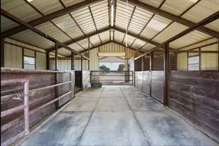 13507 Friendship Rd, Pilot Point, TX 76258 - Photo 28