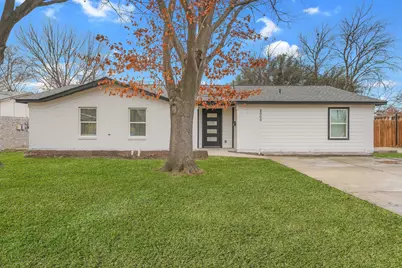 2000 Knollwood Lane, Carrollton, TX 75006 - Photo 1