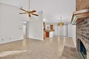 3836 O B Crowe Dr, Dallas, TX 75227 - Photo 4