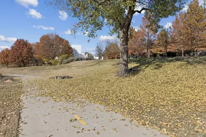 51 Vanguard Way, Dallas, TX 75243 - Photo 38