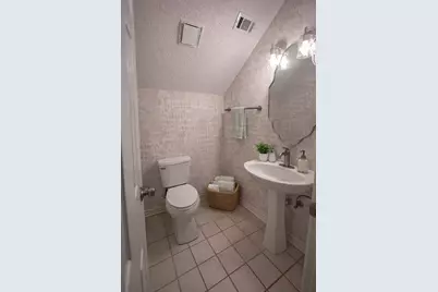 3110 Glenmere Court, Carrollton, TX 75007 - Photo 10