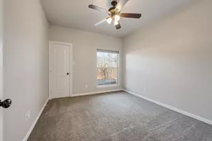 223 Wood St, Grapevine, TX 76051 - Photo 32