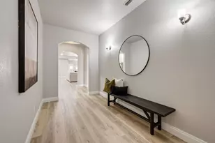 223 Wood St, Grapevine, TX 76051 - Photo 8