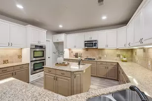 223 Wood St, Grapevine, TX 76051 - Photo 18