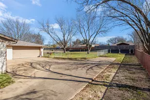 102 N Valley St, Red Oak, TX 75154 - Photo 32