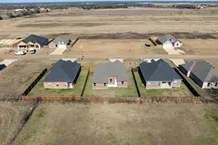 1020 Springview Ln, Mabank, TX 75147 - Photo 6