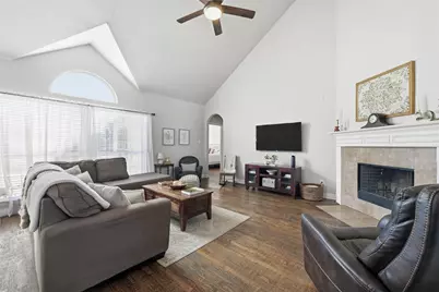 1217 Black Hawk Drive, Fort Worth, TX 76052 - Photo 16