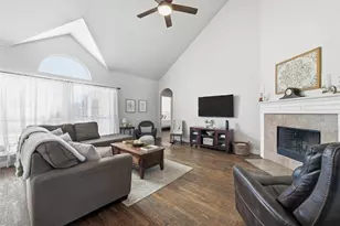 1217 Black Hawk Dr, Fort Worth, TX 76052 - Photo 16