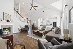 1217 Black Hawk Dr, Fort Worth, TX 76052 - Photo 18