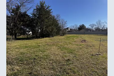 Tbd E Latimer Street, Ennis, TX 75119 - Photo 2