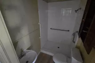 1304/1306 West End Ave, Clarksville, TX 75426 - Photo 8