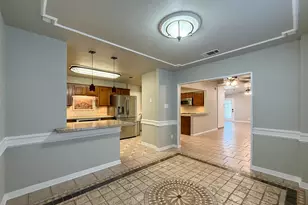 2721 E Wentwood Dr, Carrollton, TX 75007 - Photo 10