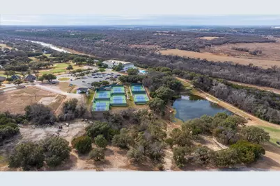 5015 Elms Court, Granbury, TX 76049 - Photo 4