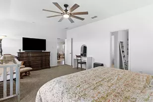 1377 Dillard Creek Dr, Justin, TX 76247 - Photo 14