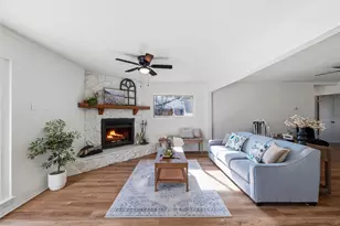 1223 Venus St, Cedar Hill, TX 75104 - Photo 8