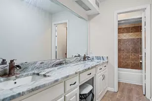 1613 St James Dr, Carrollton, TX 75007 - Photo 24