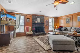 1613 St James Dr, Carrollton, TX 75007 - Photo 6